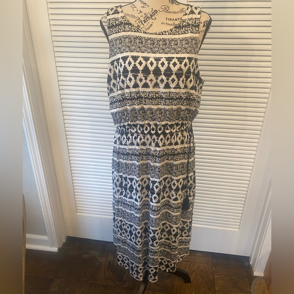 LOFT knit midi dress with elastic waist - size L